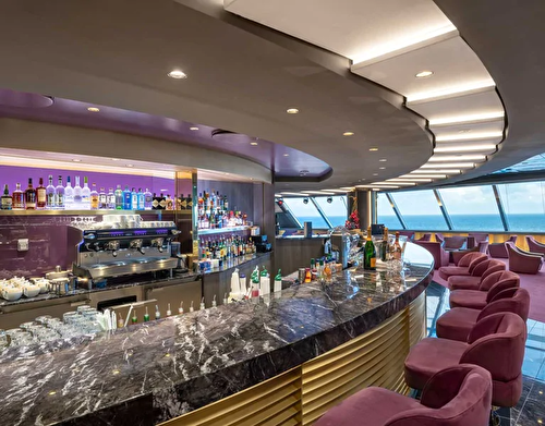 Top Sail Lounge